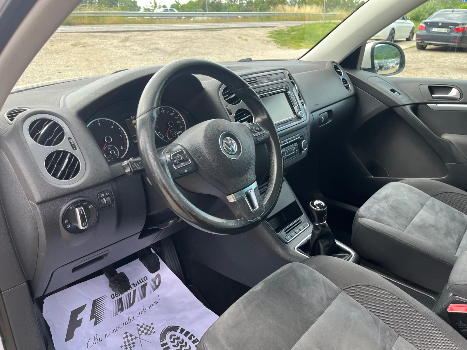 VW Tiguan 2.0TDI-140-FEIS-PANORAMA-ITALIA, снимка 14 - Автомобили и джипове - 54797212