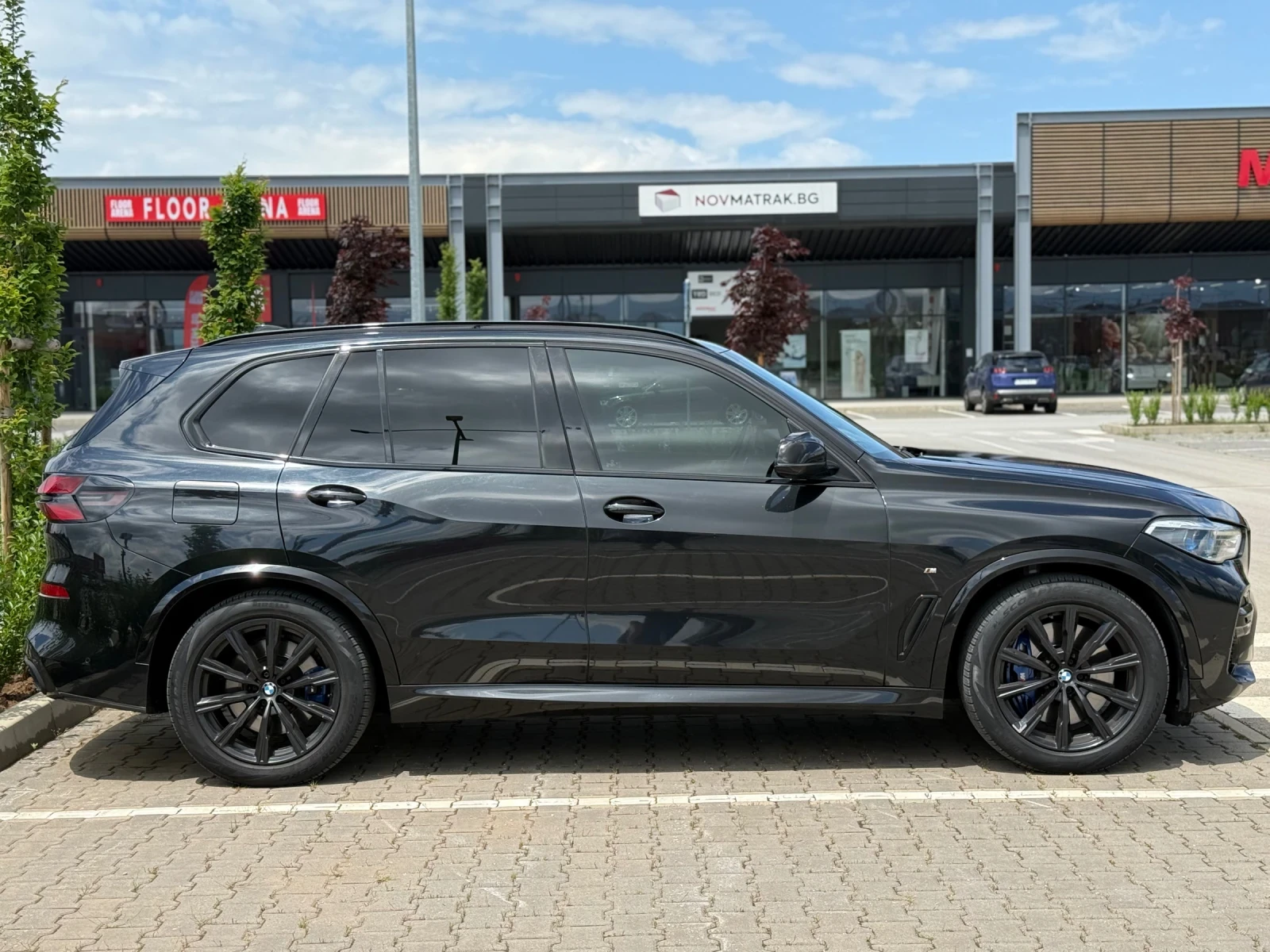 BMW X5 40i M Pack ВЪЗДУХ/Sky Lounge/SOFTCLOSE/H&K/HUD, снимка 7 - Автомобили и джипове - 55302880