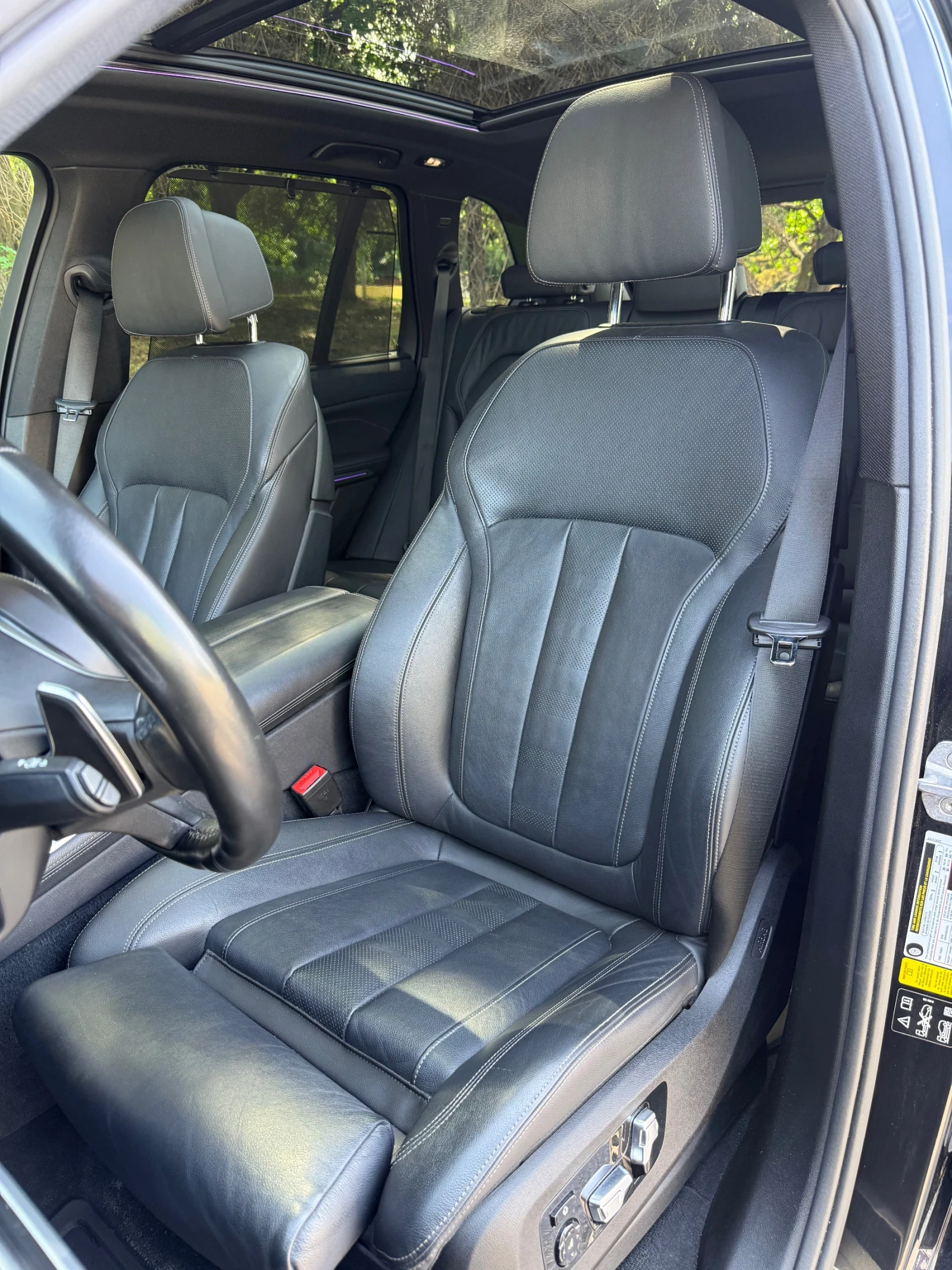 BMW X5 40i M Pack ВЪЗДУХ/Sky Lounge/SOFTCLOSE/H&K/HUD, снимка 13 - Автомобили и джипове - 55302880