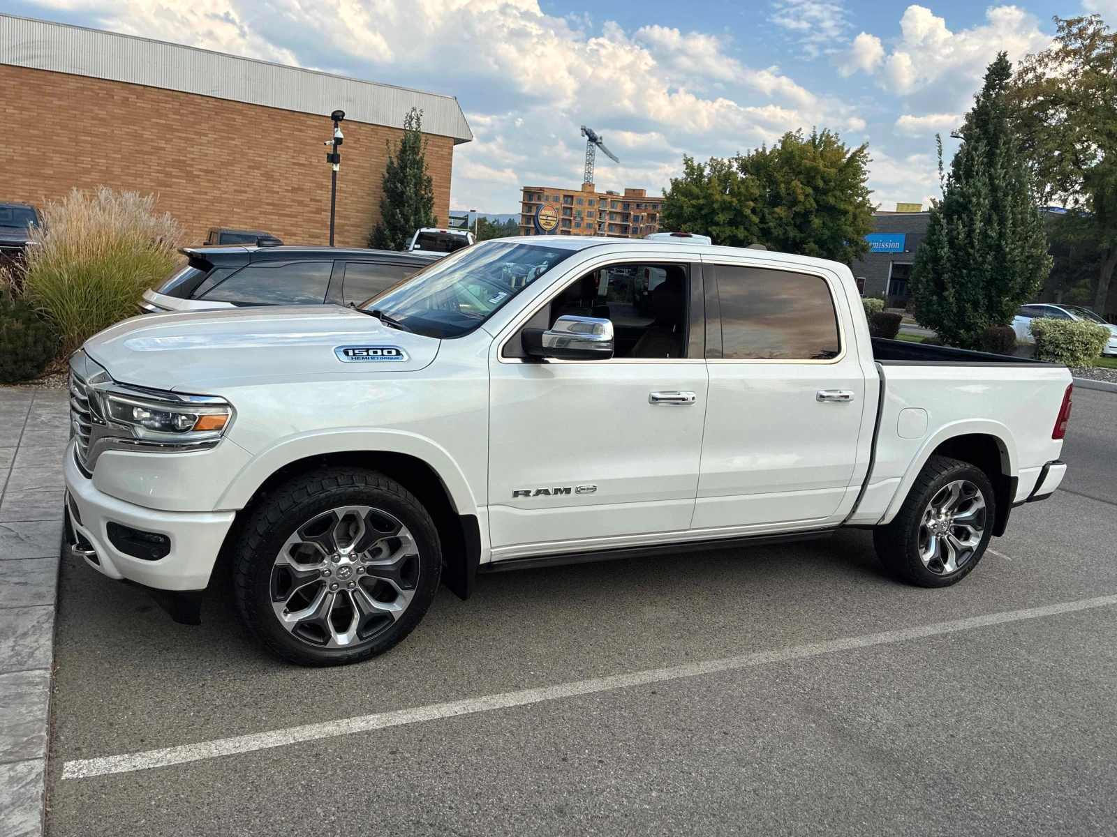 Dodge RAM 1500 Limited Longhorn / ОБДУХВАНЕ / CARFAX / АВТОКРЕДИТ, снимка 2 - Автомобили и джипове - 55831092