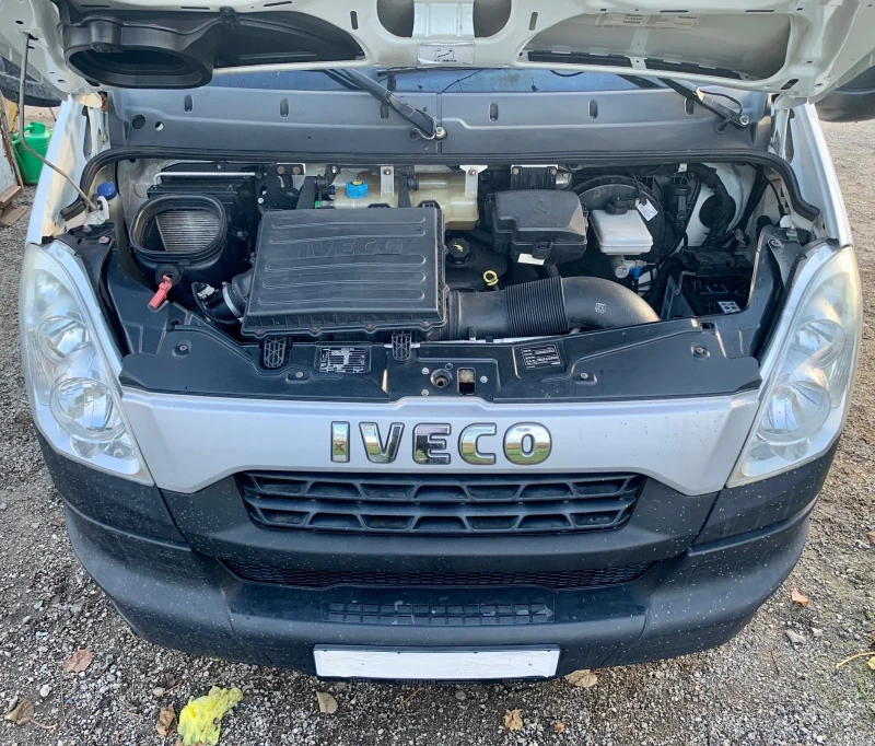 Iveco Daily 197км* MAXI XXL 4.70* КЛИМА* БАГАЖНИК* СЕРВИЗНА КН, снимка 14 - Бусове и автобуси - 53454065