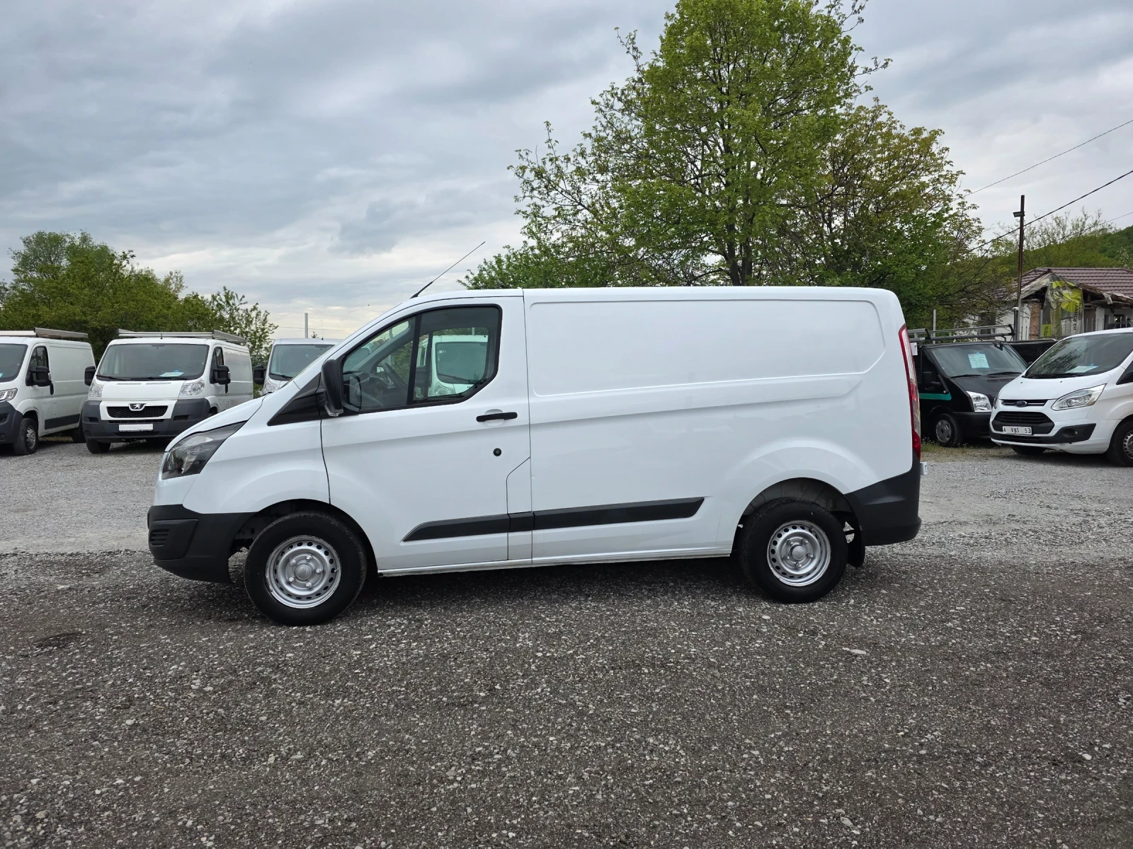Ford Transit Custom 2.0tdci, снимка 11 - Бусове и автобуси - 54359664