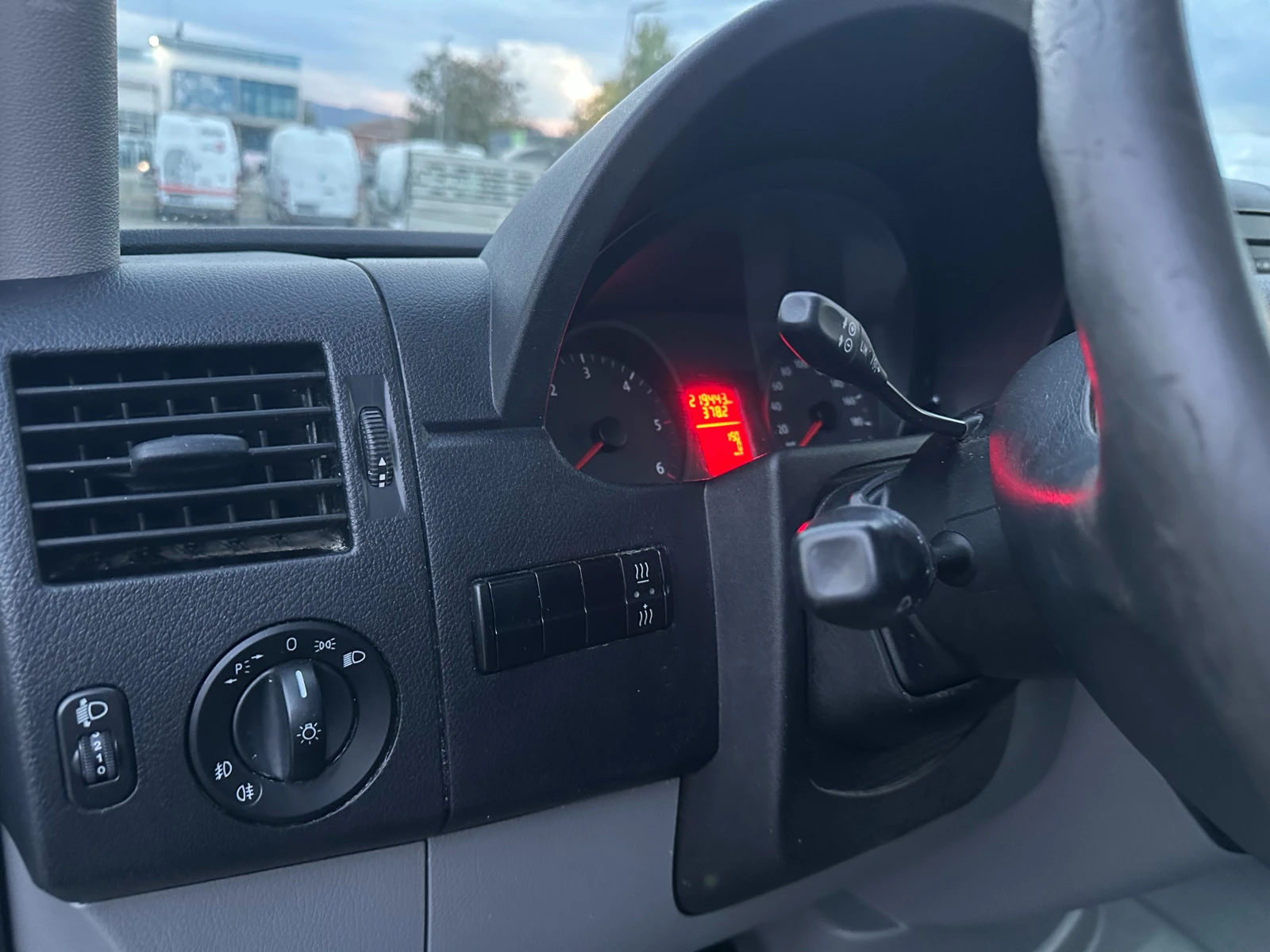 VW Crafter печка/клима/темпомат, снимка 6 - Бусове и автобуси - 56442680