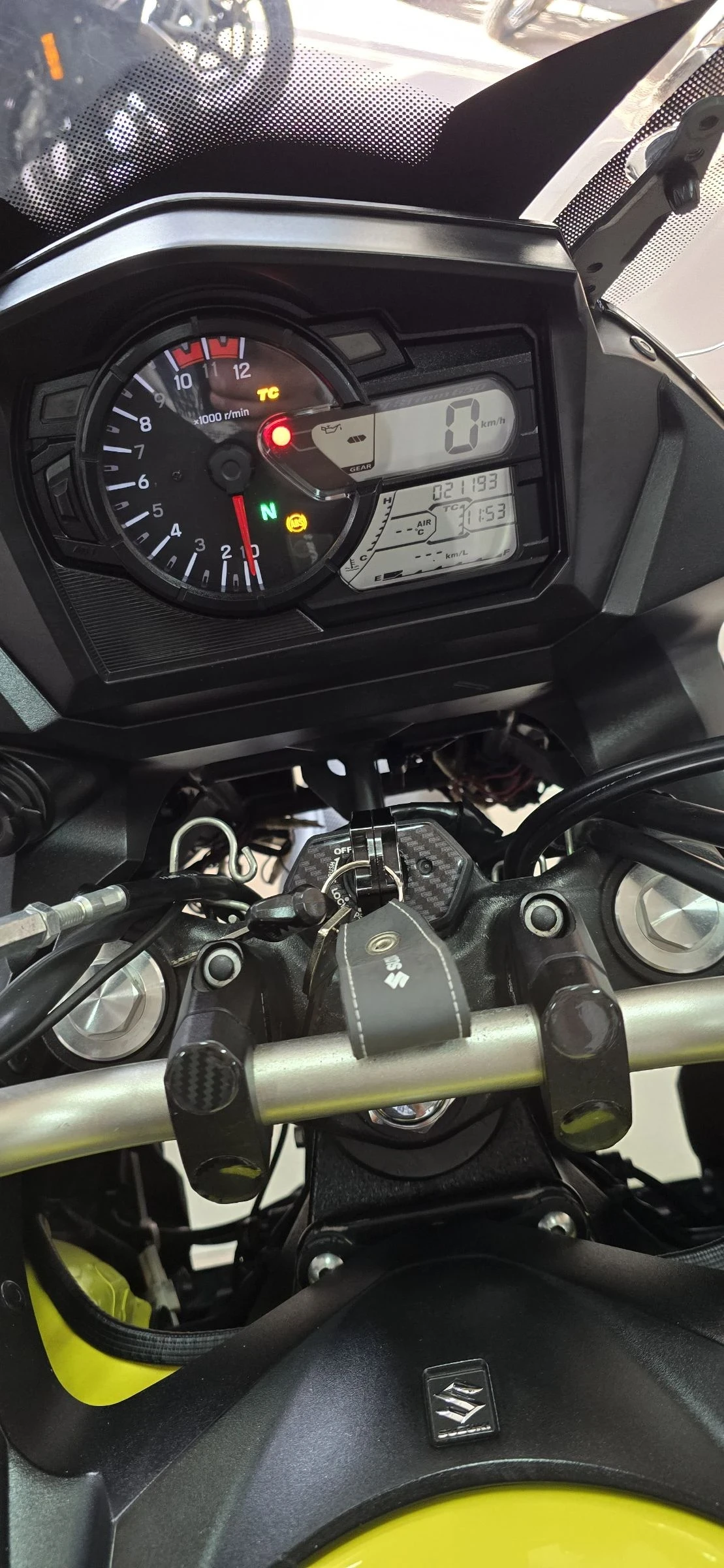 Suzuki V-strom 650 XT ABS - TCS ! Като нов ! Лизинг !, снимка 5 - Мотоциклети и мототехника - 53976641