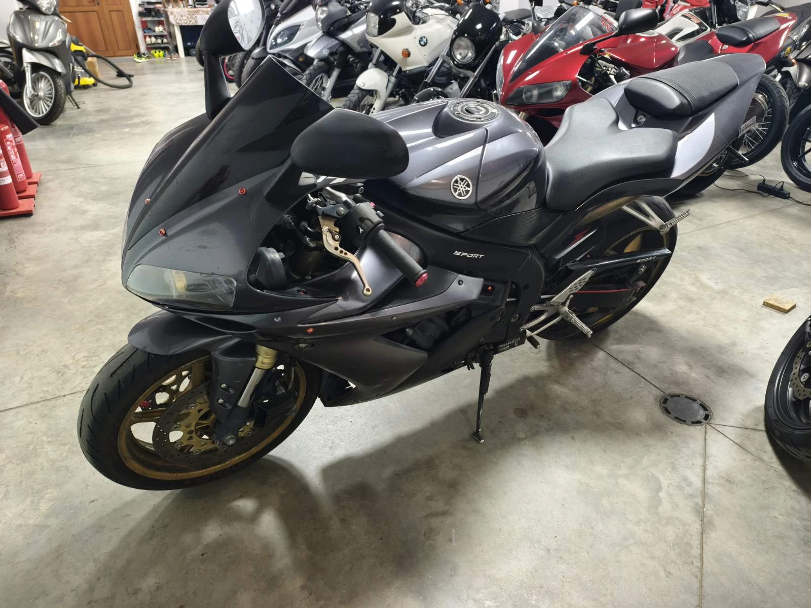 Yamaha YZF-R1 Лизинг Бартер, снимка 3 - Мотоциклети и мототехника - 56343172