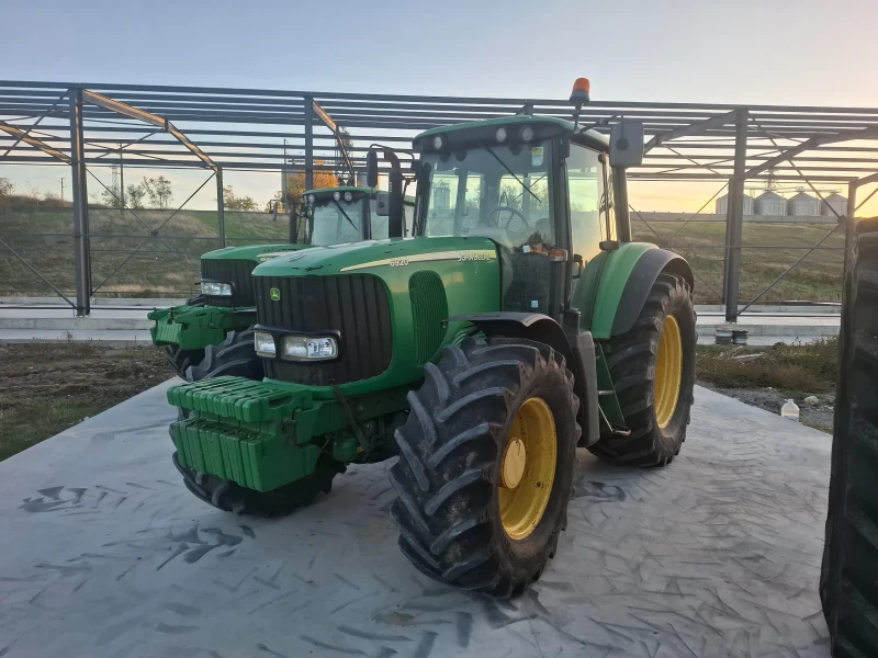 Трактор John Deere 6920