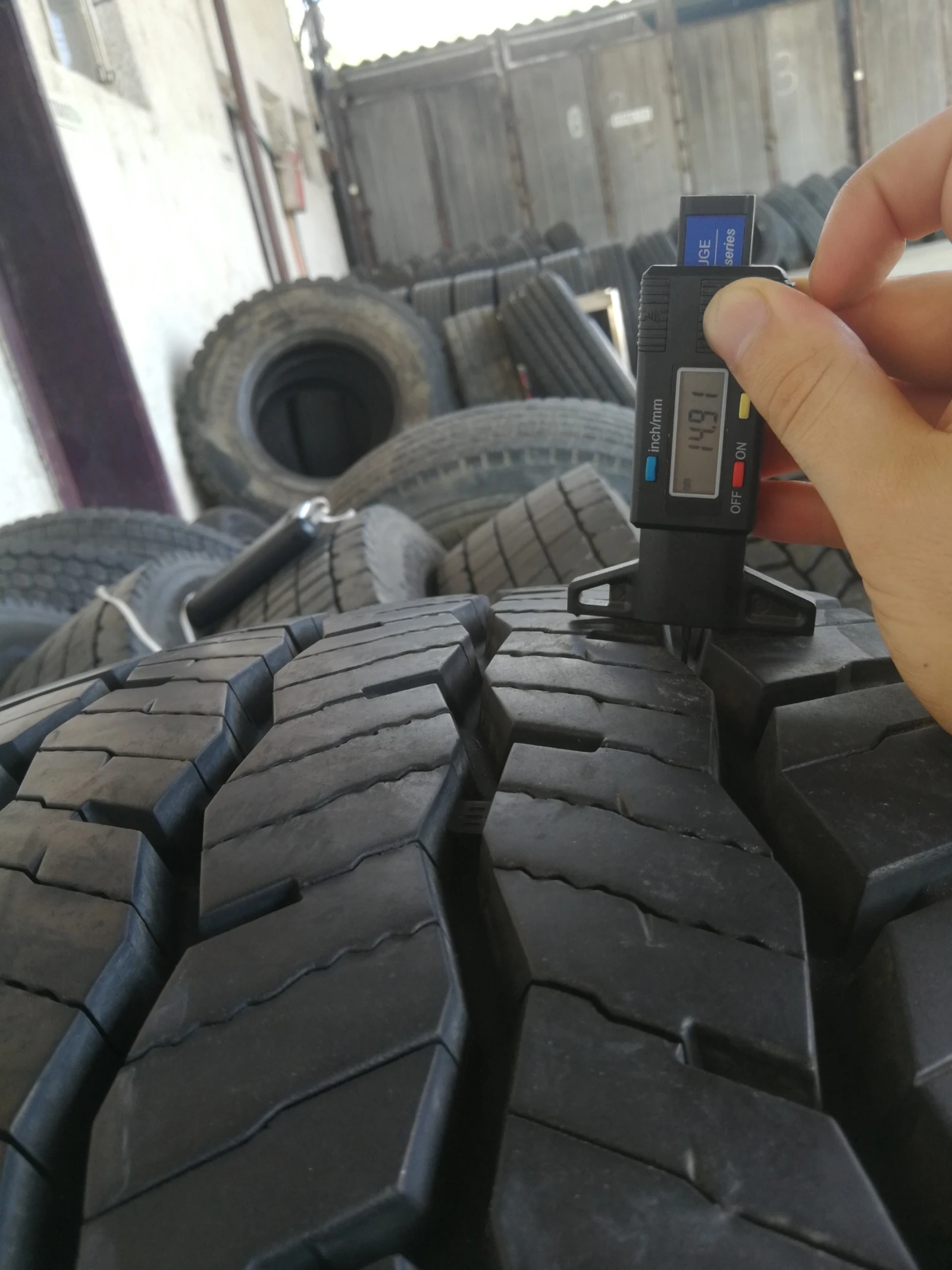  305/70R19.5 | Mobile.bg   4