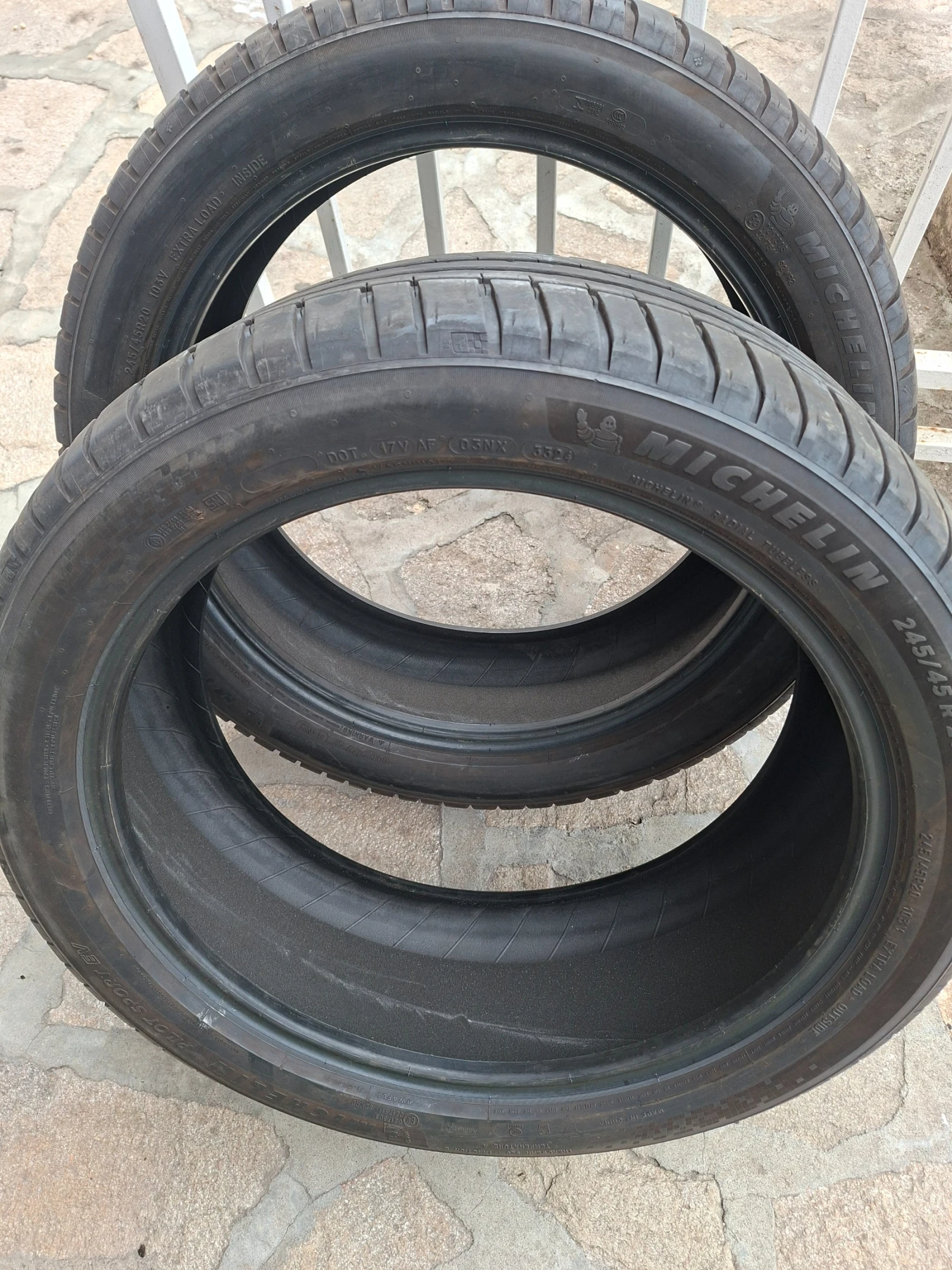 Гуми Летни 245/45R20, снимка 4 - Гуми и джанти - 56328174