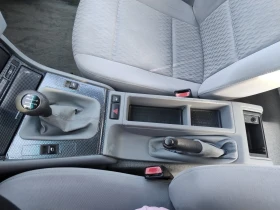 BMW 318, снимка 8