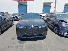 ������ BMW iX