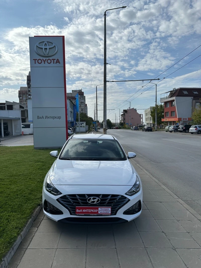 Hyundai I30 1.5 6МТ Exclusive, снимка 2 - Автомобили и джипове - 44199411