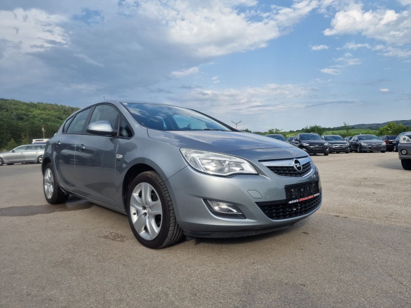 Opel Astra 1, 4i* 93000км, снимка 2 - Автомобили и джипове - 46174487