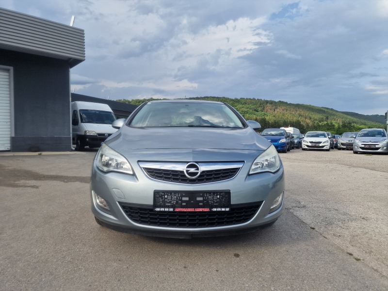 Opel Astra 1, 4i* 93000км, снимка 1 - Автомобили и джипове - 46174487