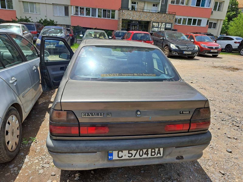 Renault 19, снимка 8 - Автомобили и джипове - 46187563