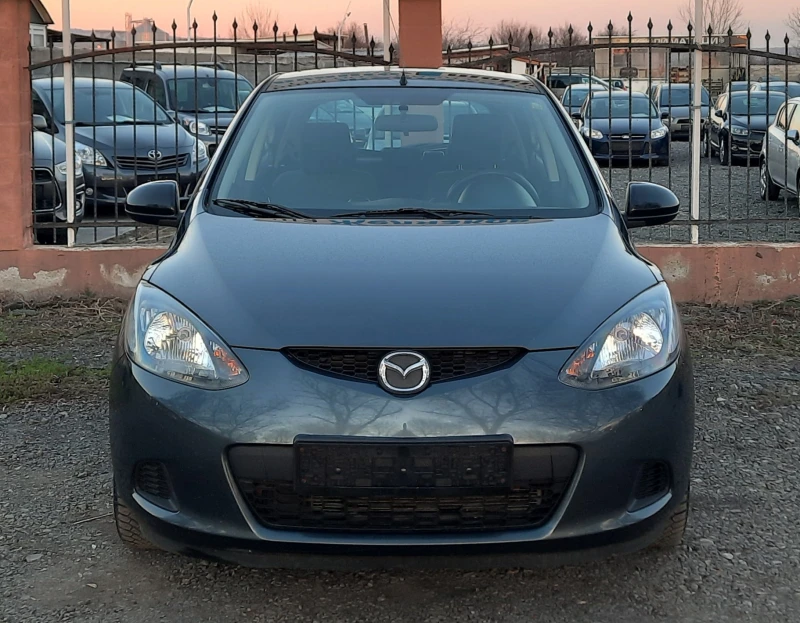 Mazda 2 1.3i, снимка 1 - Автомобили и джипове - 49273044