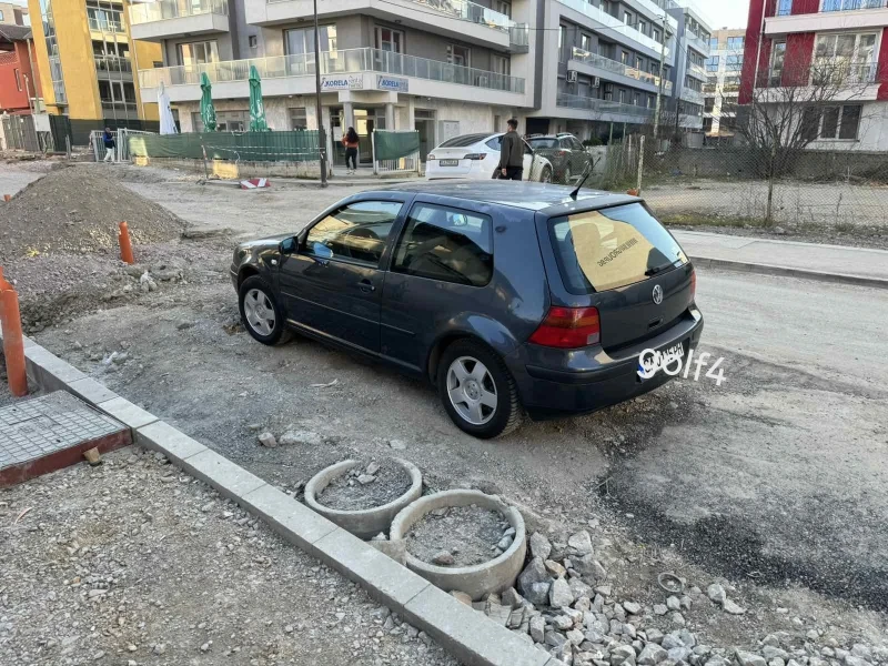 VW Golf, снимка 2 - Автомобили и джипове - 49276549