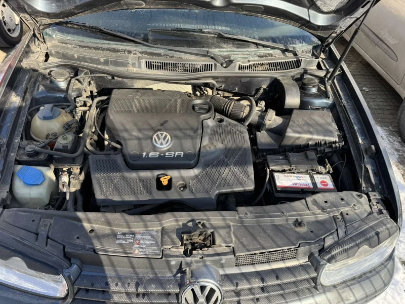 VW Golf, снимка 4 - Автомобили и джипове - 49276549