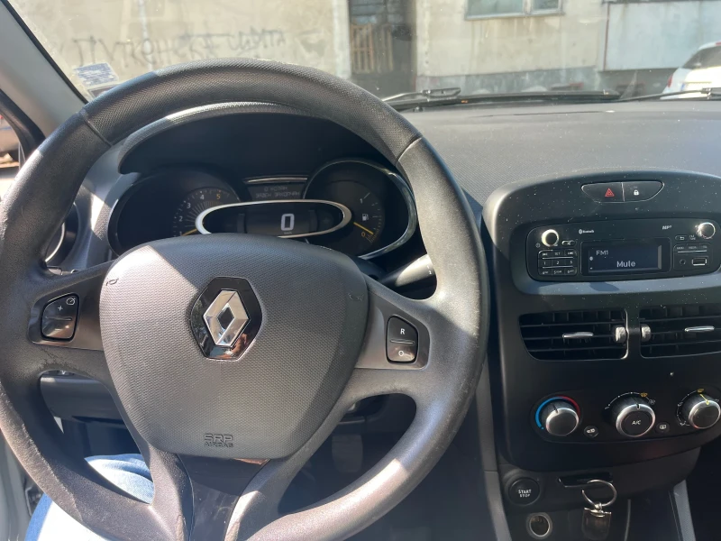 Renault Clio 1.5 dCi, снимка 10 - Автомобили и джипове - 52099390