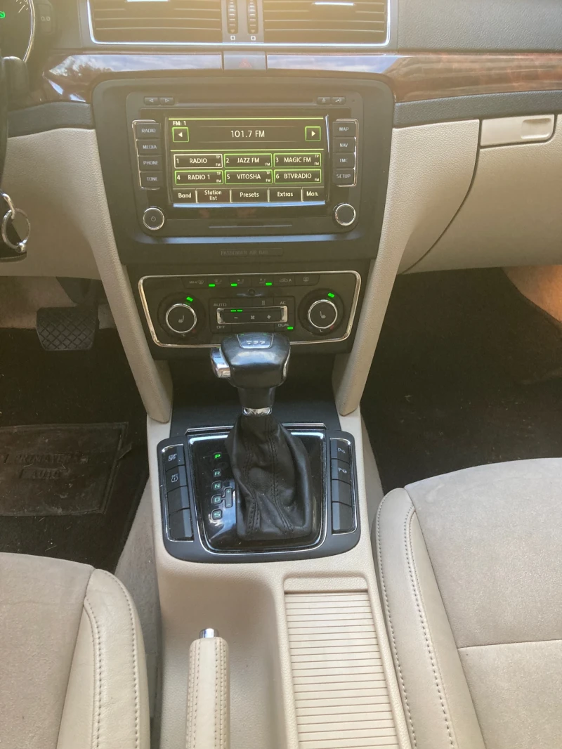 Skoda Superb 170 к.с. DSG, снимка 8 - Автомобили и джипове - 52827392