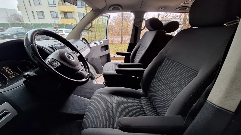 VW Multivan 2.0TDI МН.ДОБЪР, снимка 14 - Автомобили и джипове - 53305097