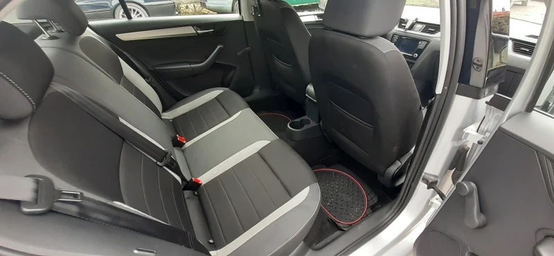 Skoda Rapid, снимка 8 - Автомобили и джипове - 53570794