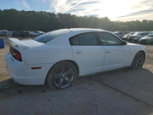 Dodge Charger 3.6L 6 Rear-wheel drive - изображение 7