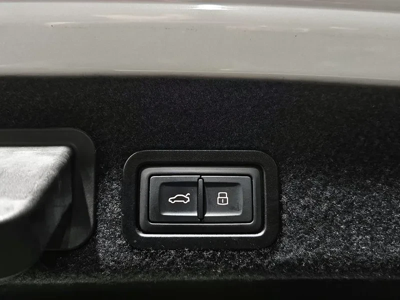 Audi A6 2.0 TDI Quattro, снимка 16 - Автомобили и джипове - 54561239