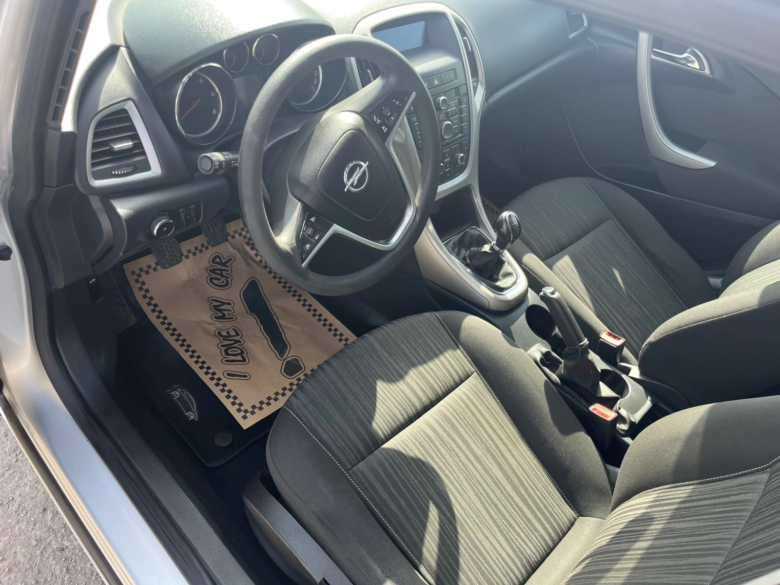 Opel Astra 1.7 110 к.с. - изображение 8