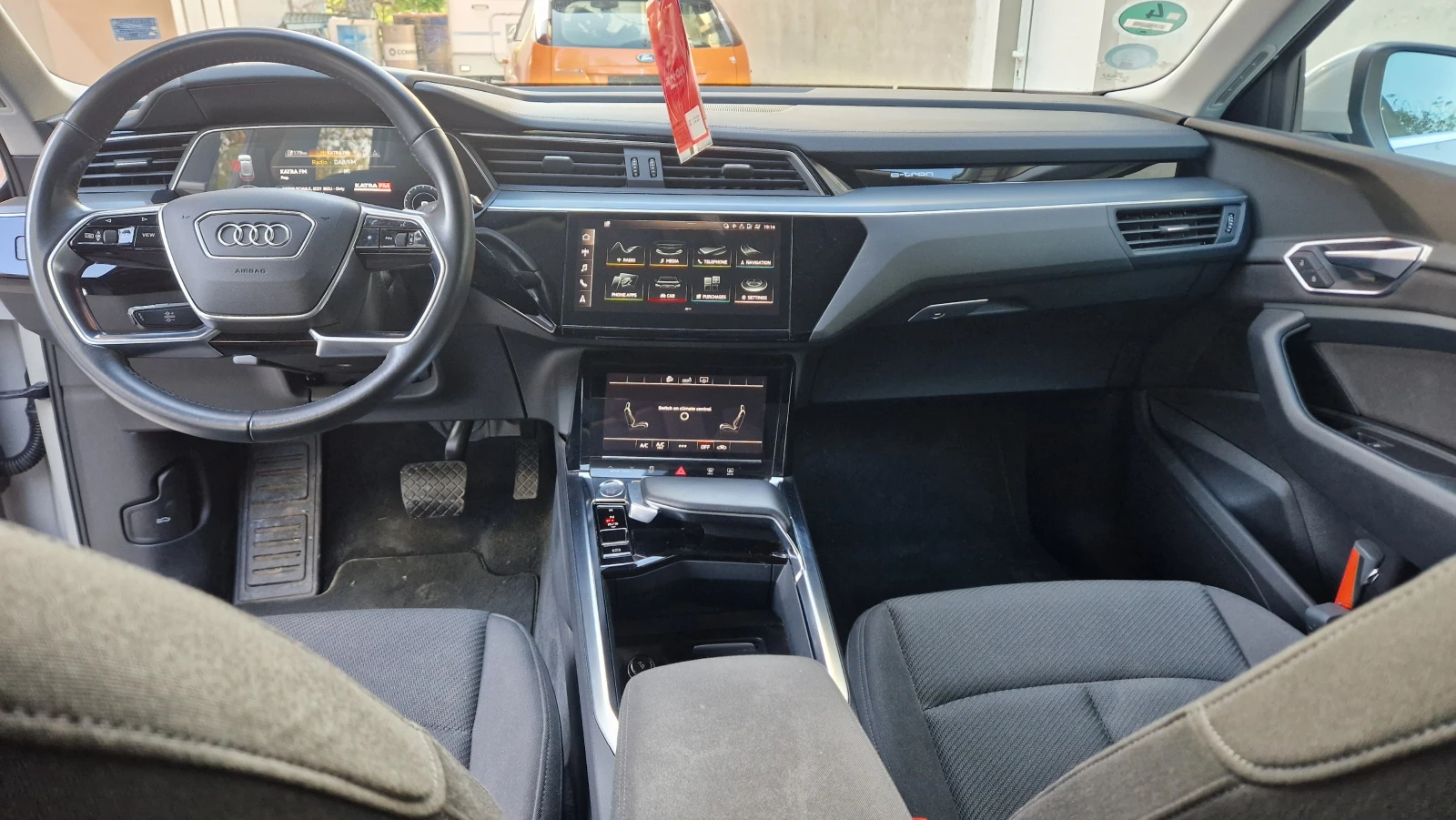 Audi E-Tron 50 Quattro Business Edition 71kWh - изображение 9