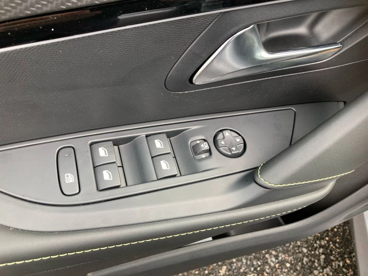 Peugeot 208 !ELECTRICK/GT+ /156HP/MEMO/MASSAGE/CAM/152e | Mobile.bg   12