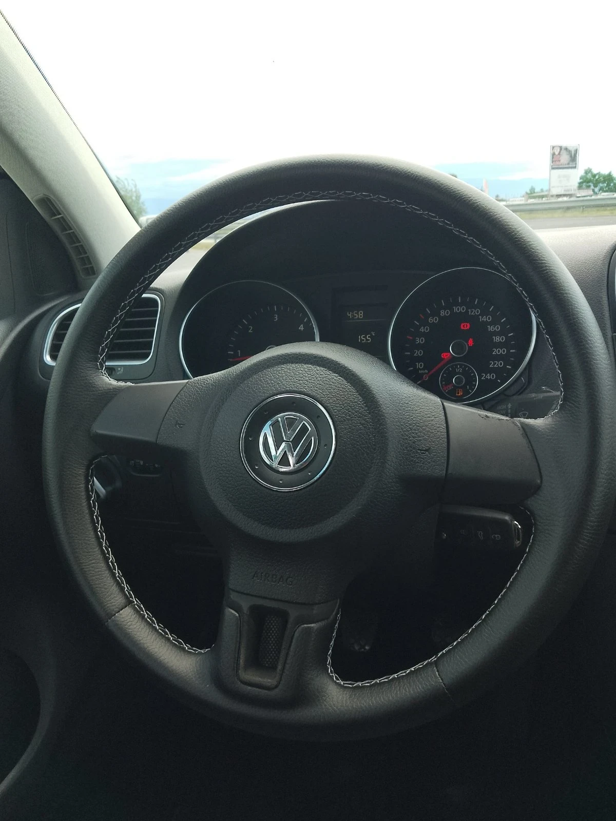VW Golf 1.6tdi 105cv. ПЕРФЕКТЕН  - изображение 10