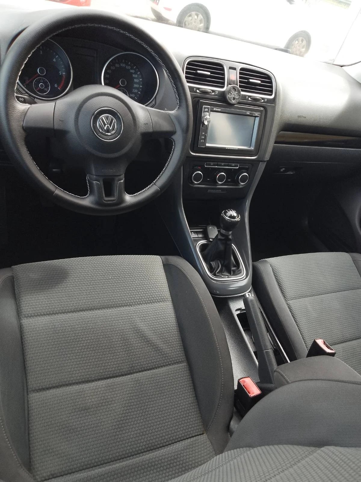 VW Golf 1.6tdi 105cv.   | Mobile.bg   11