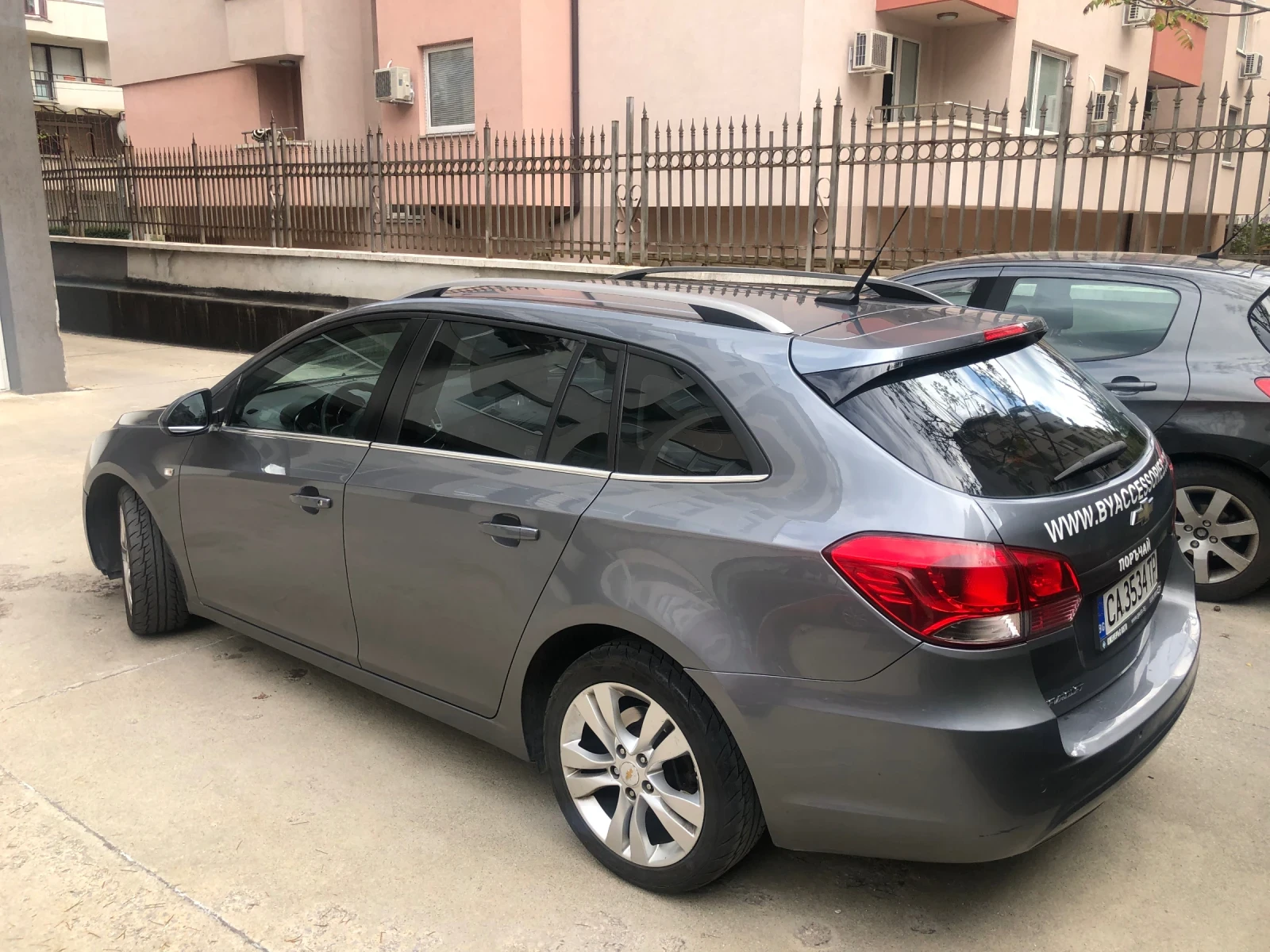Chevrolet Cruze Комби - изображение 3