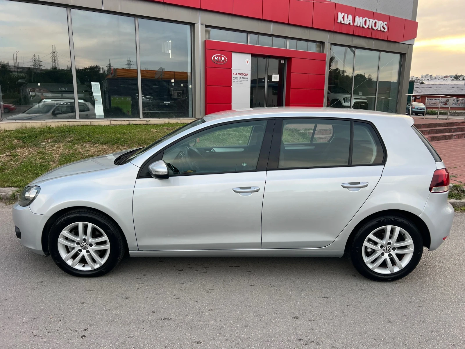 VW Golf 2.0TDI/140кс/TOP - изображение 4