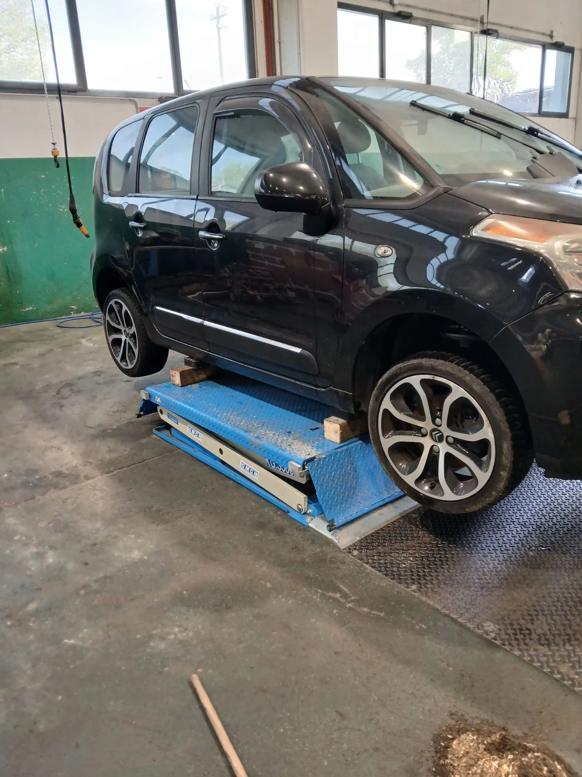 Citroen C3 Picasso 1.6hdi - изображение 3