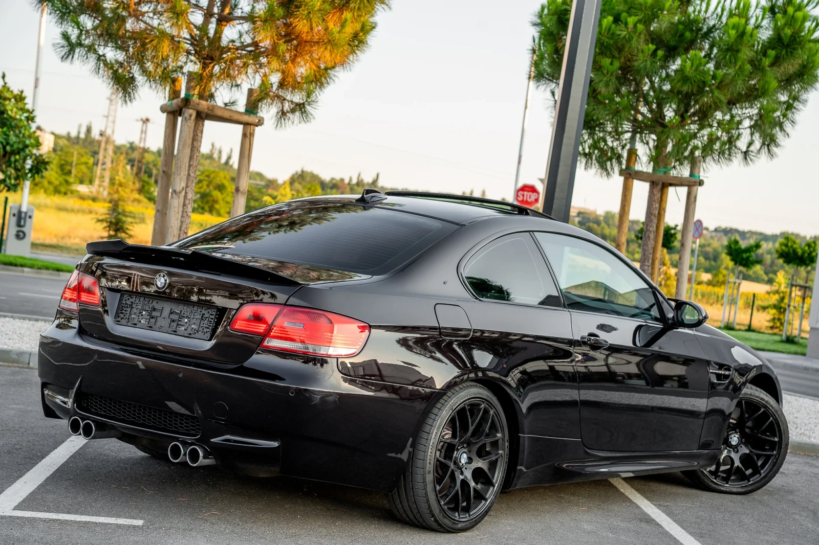 BMW 335 d / M3 пакет / Дистроник / Кейлес / Шибидах - изображение 6