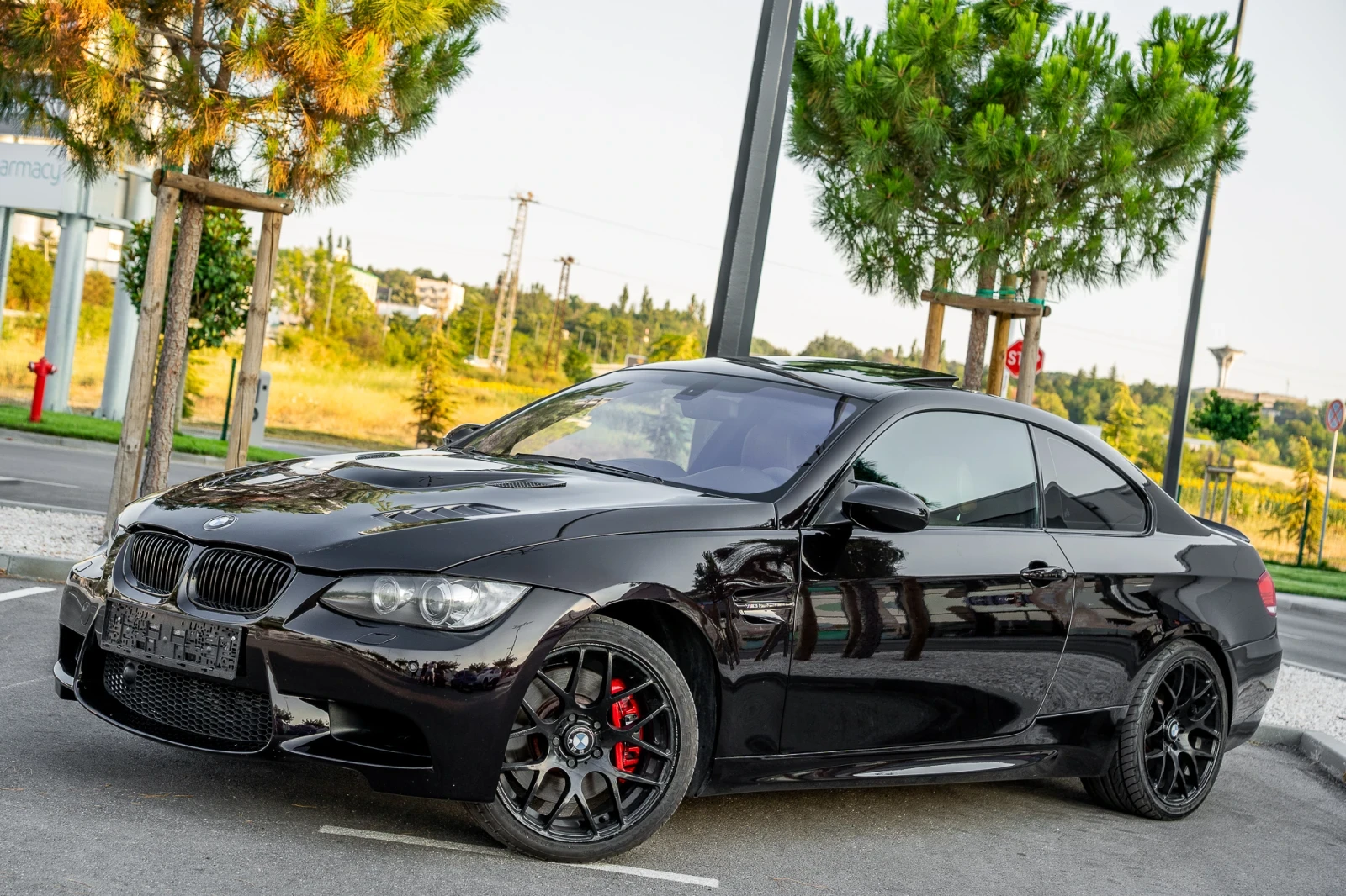 BMW 335 d / M3 пакет / Дистроник / Кейлес / Шибидах - изображение 2