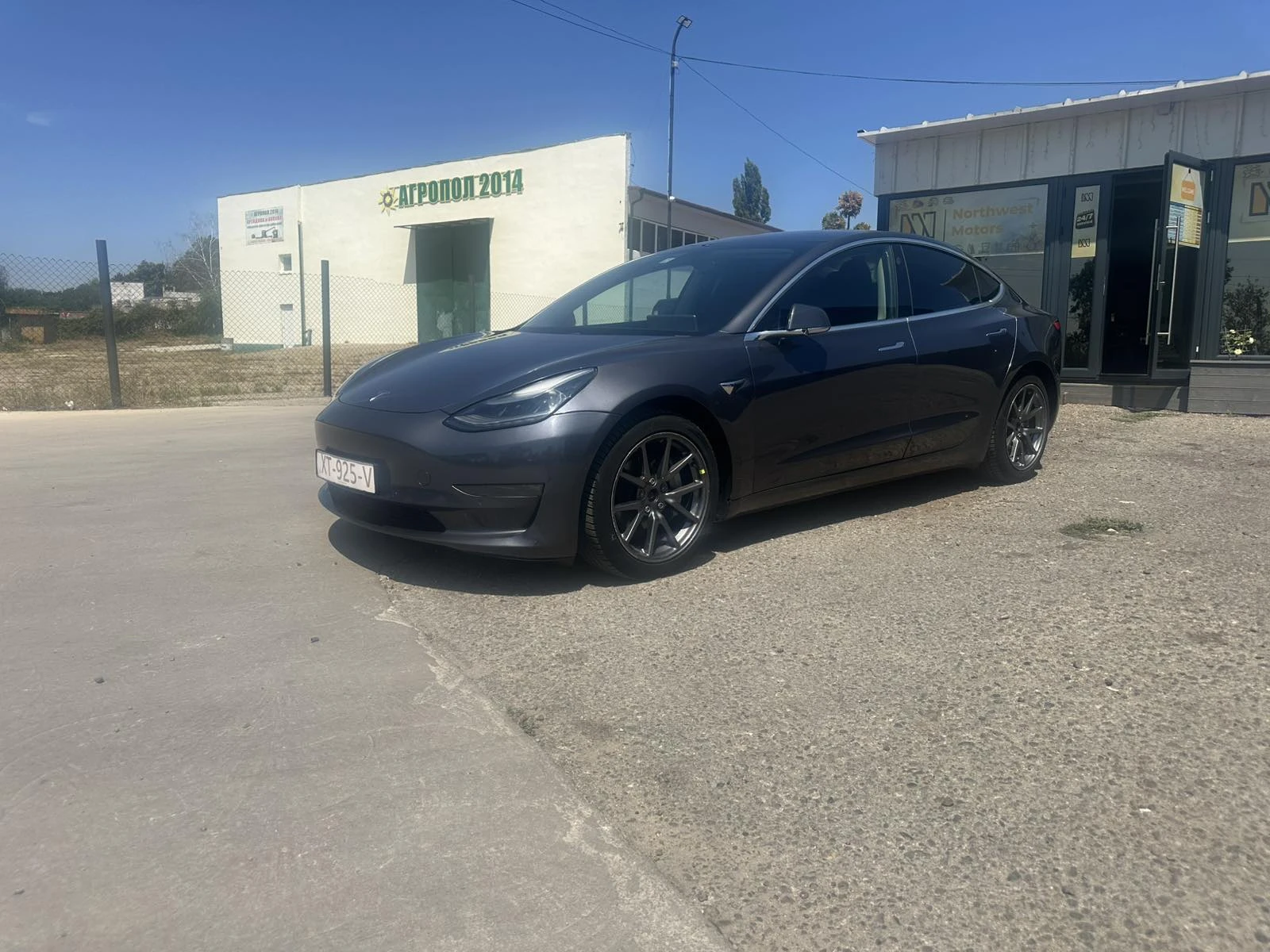 Tesla Model 3  - изображение 7