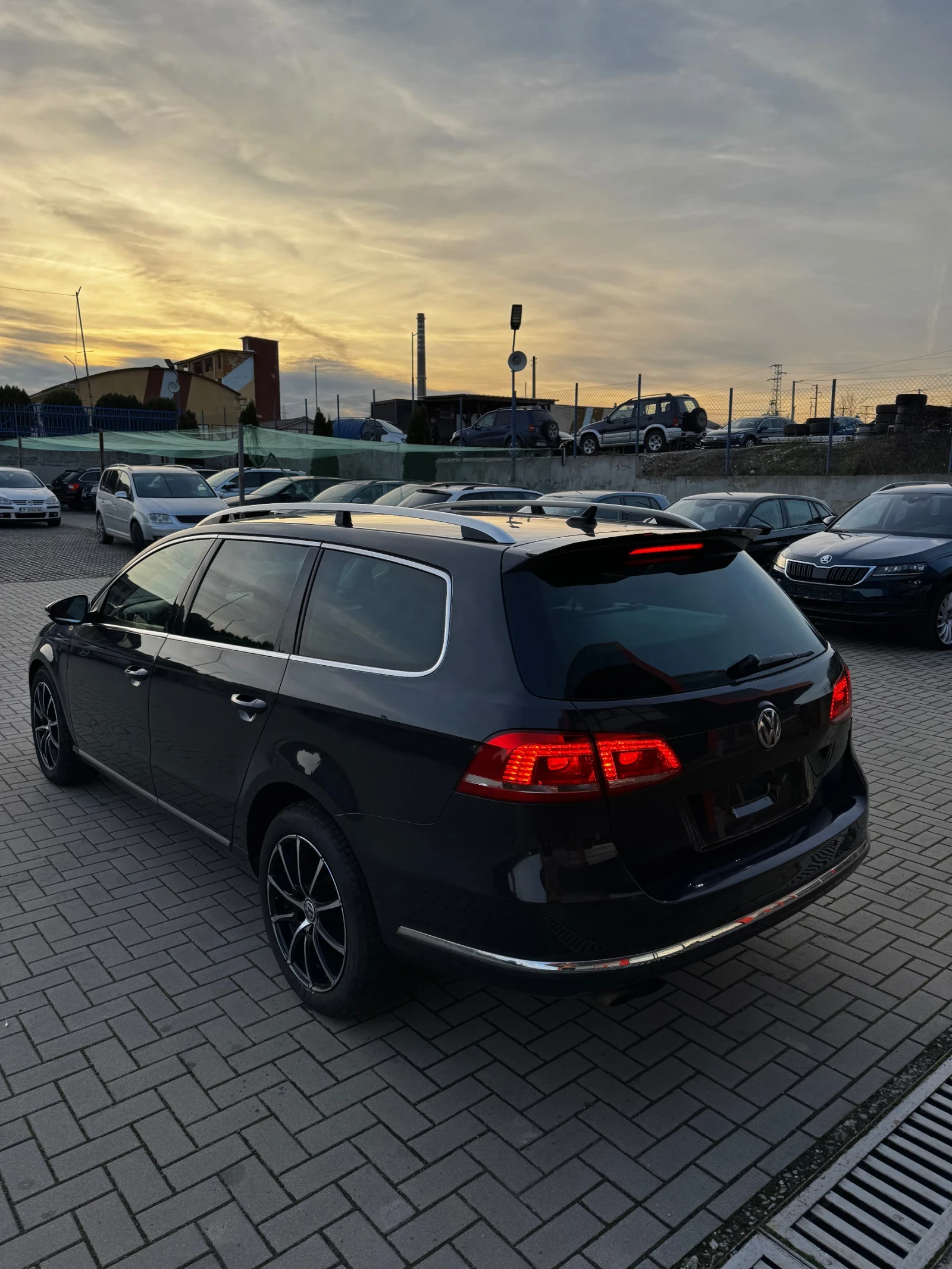 VW Passat 2.0TDI DSG Highline - изображение 8