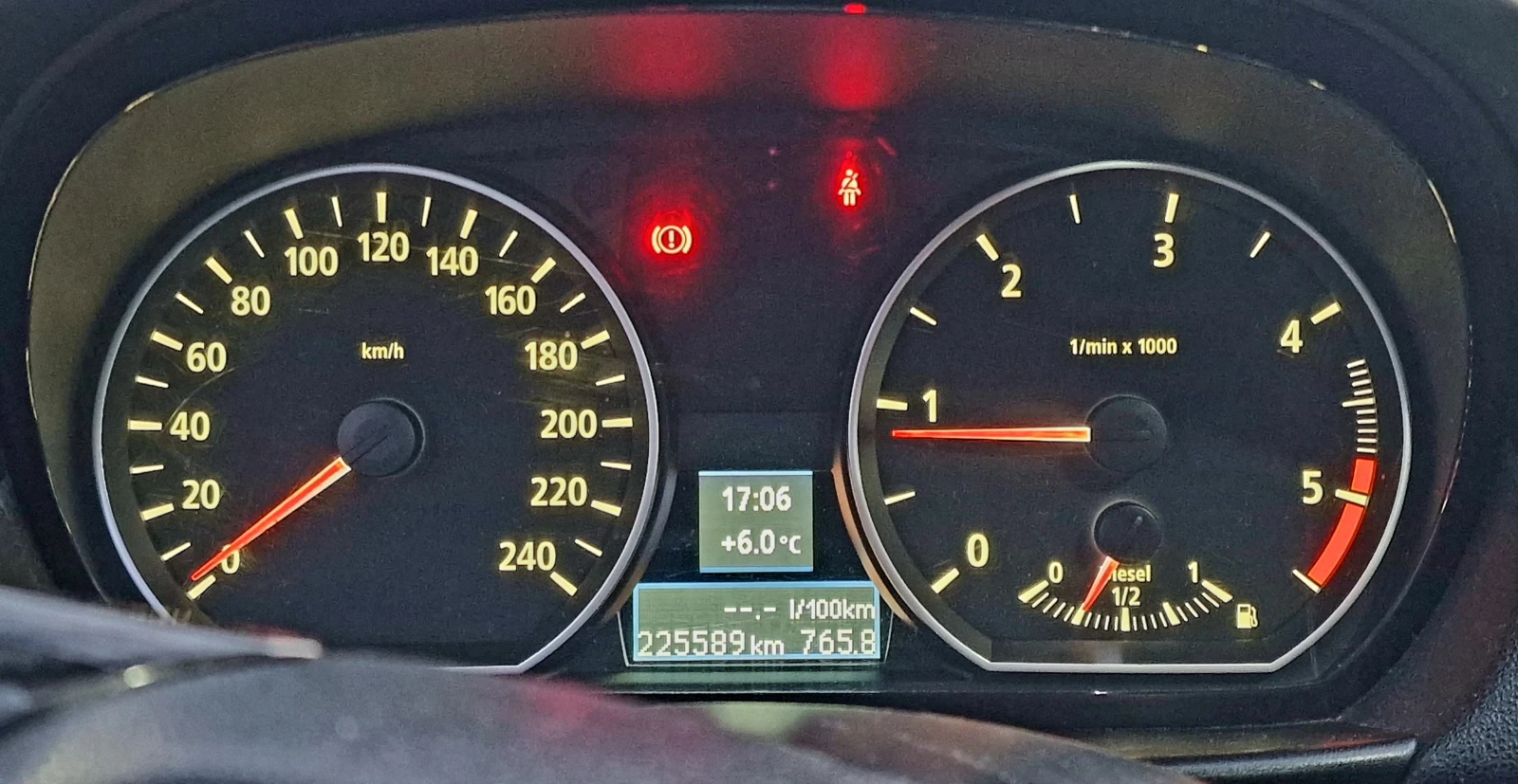 BMW 120  - изображение 7