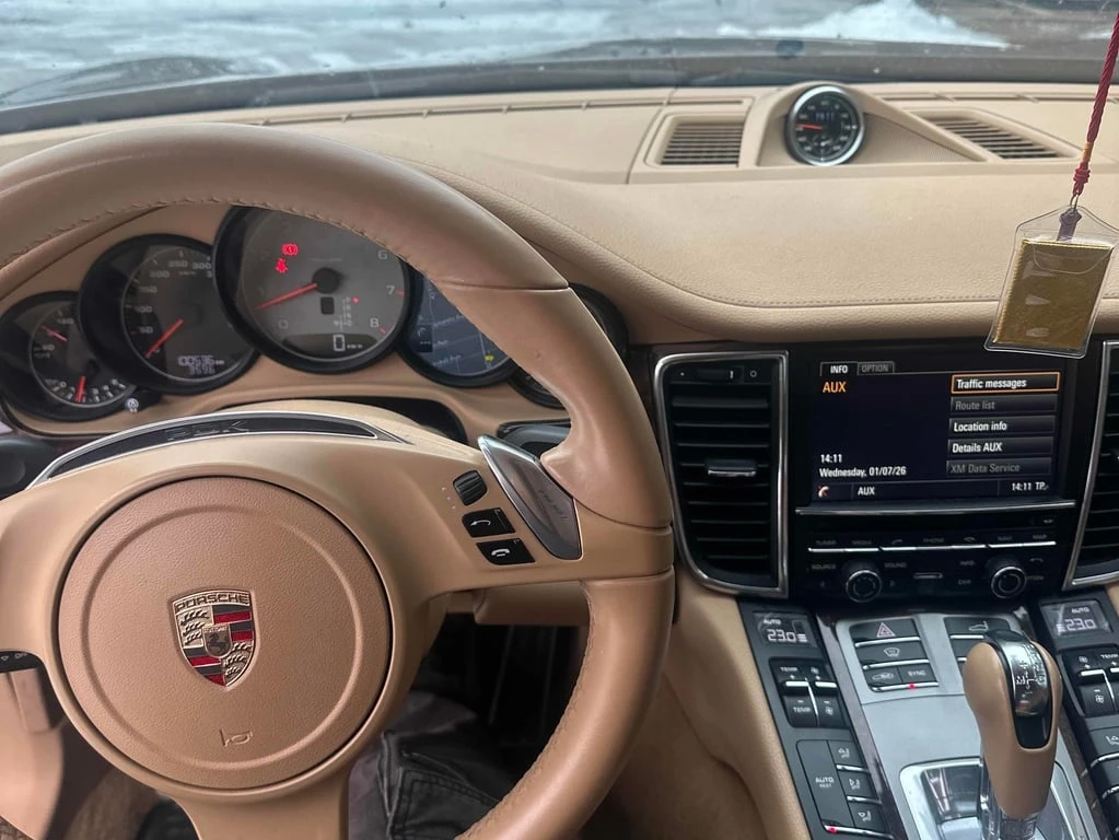 Porsche Panamera 2014 4S AWD * ВЪЗДУШНО ОКАЧВАНЕ * ОБДУХВАНЕ *  - изображение 9