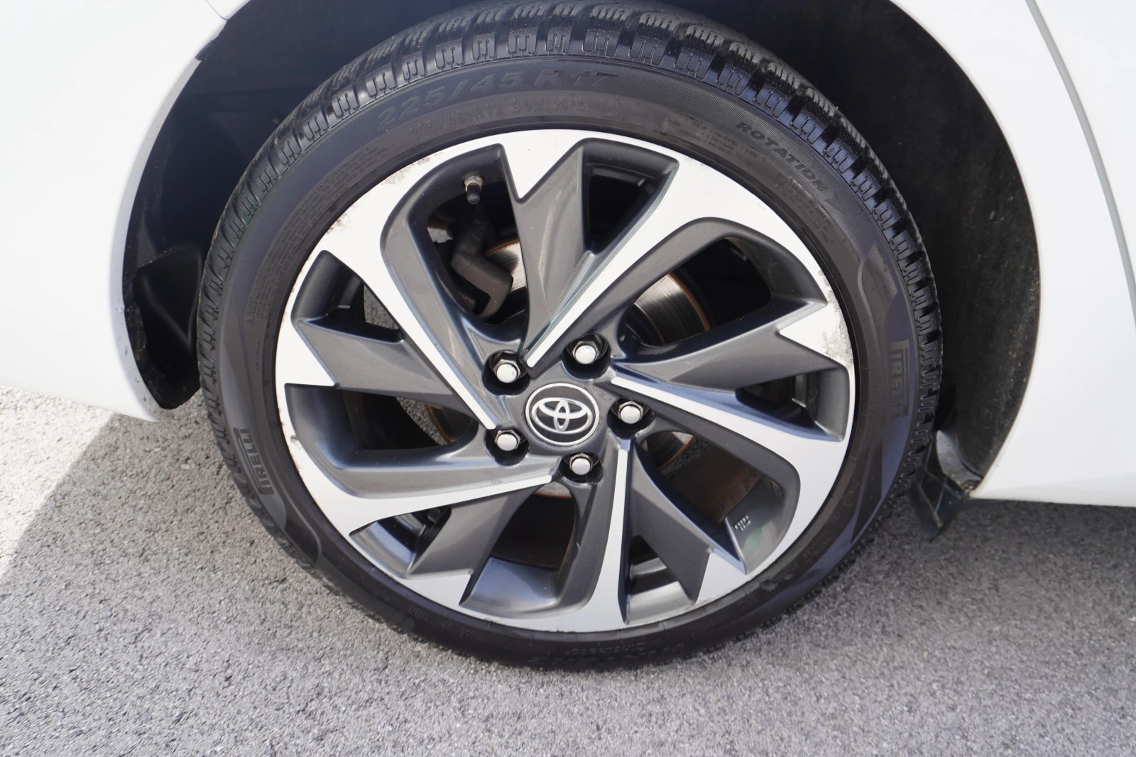 Toyota Auris 1.8HYBRID LOUNGE БЯЛА ПЕРЛА, FACE, снимка 16 - Автомобили и джипове - 53812919