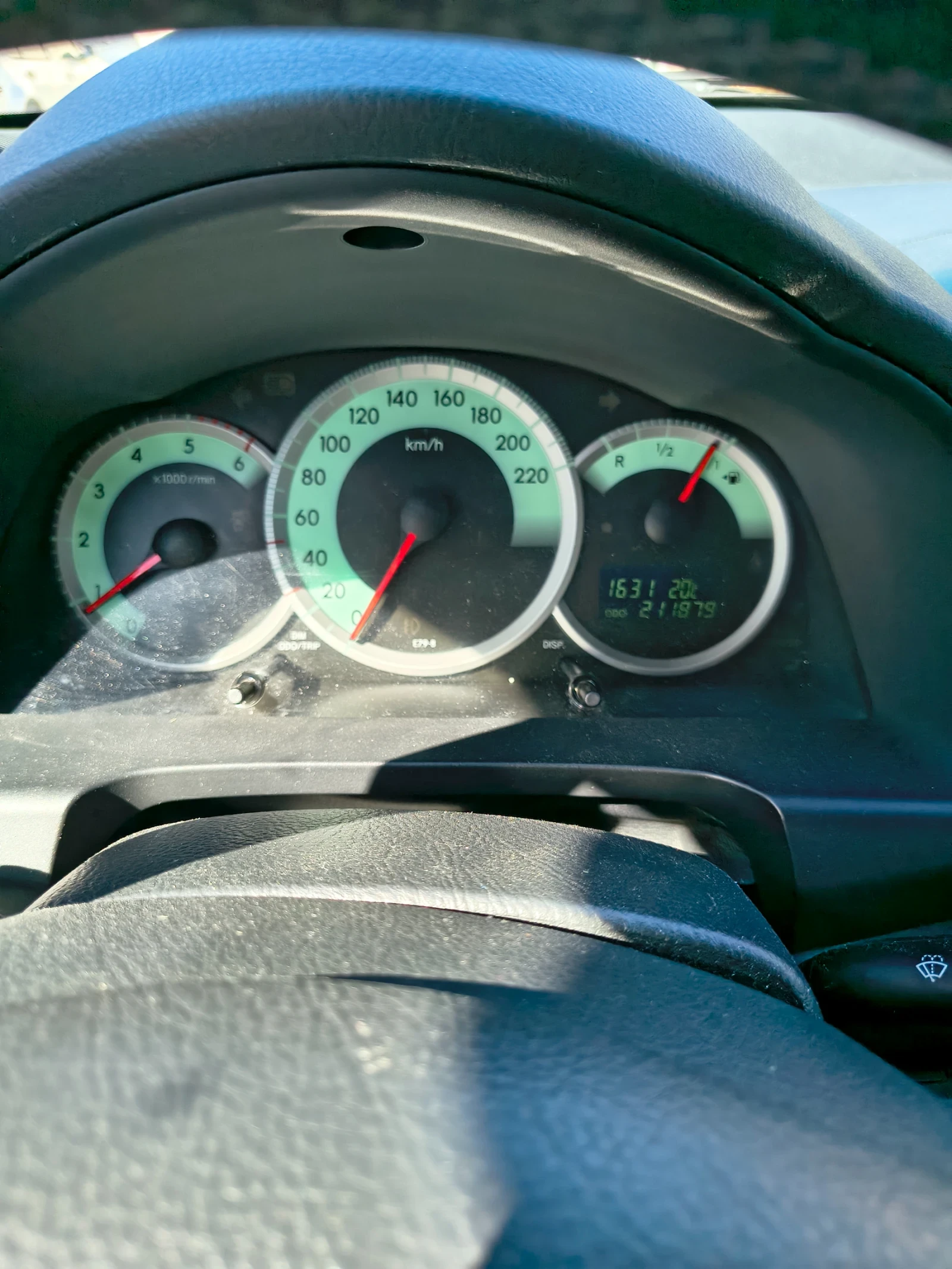 Toyota Corolla verso 2.0D4D, снимка 3 - Автомобили и джипове - 54554247