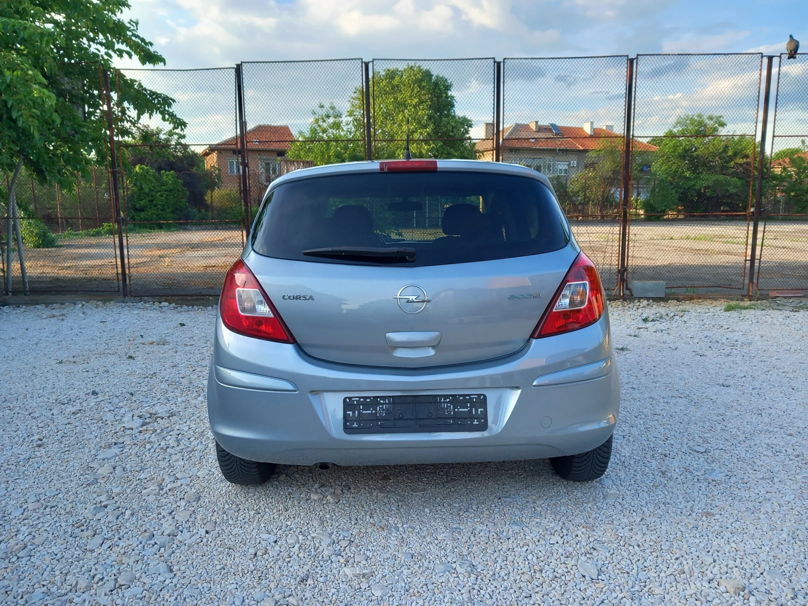 Opel Corsa 1.4i климатик , снимка 4 - Автомобили и джипове - 54622676