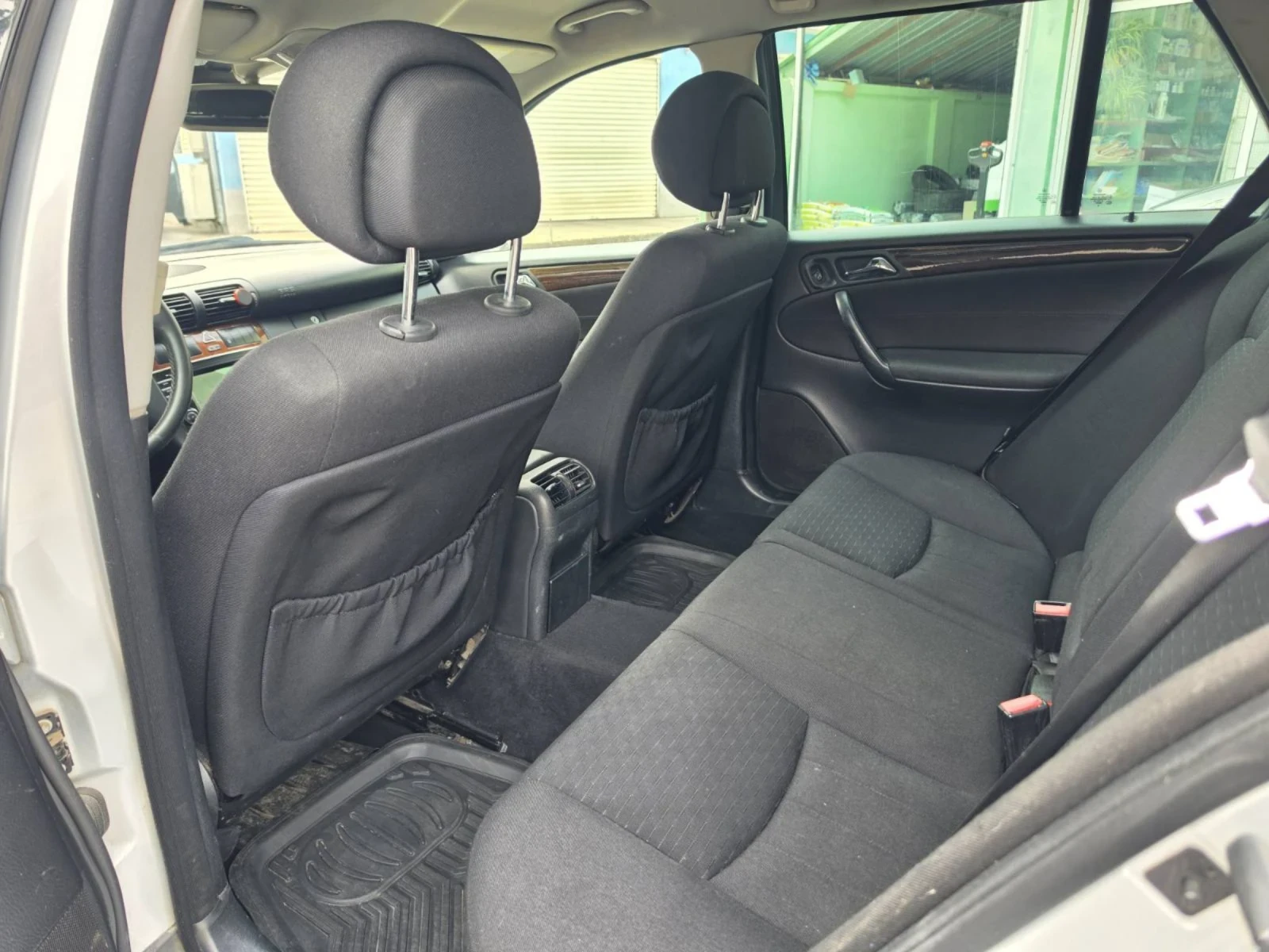 Mercedes-Benz C 220 150 к.с., снимка 9 - Автомобили и джипове - 55230621