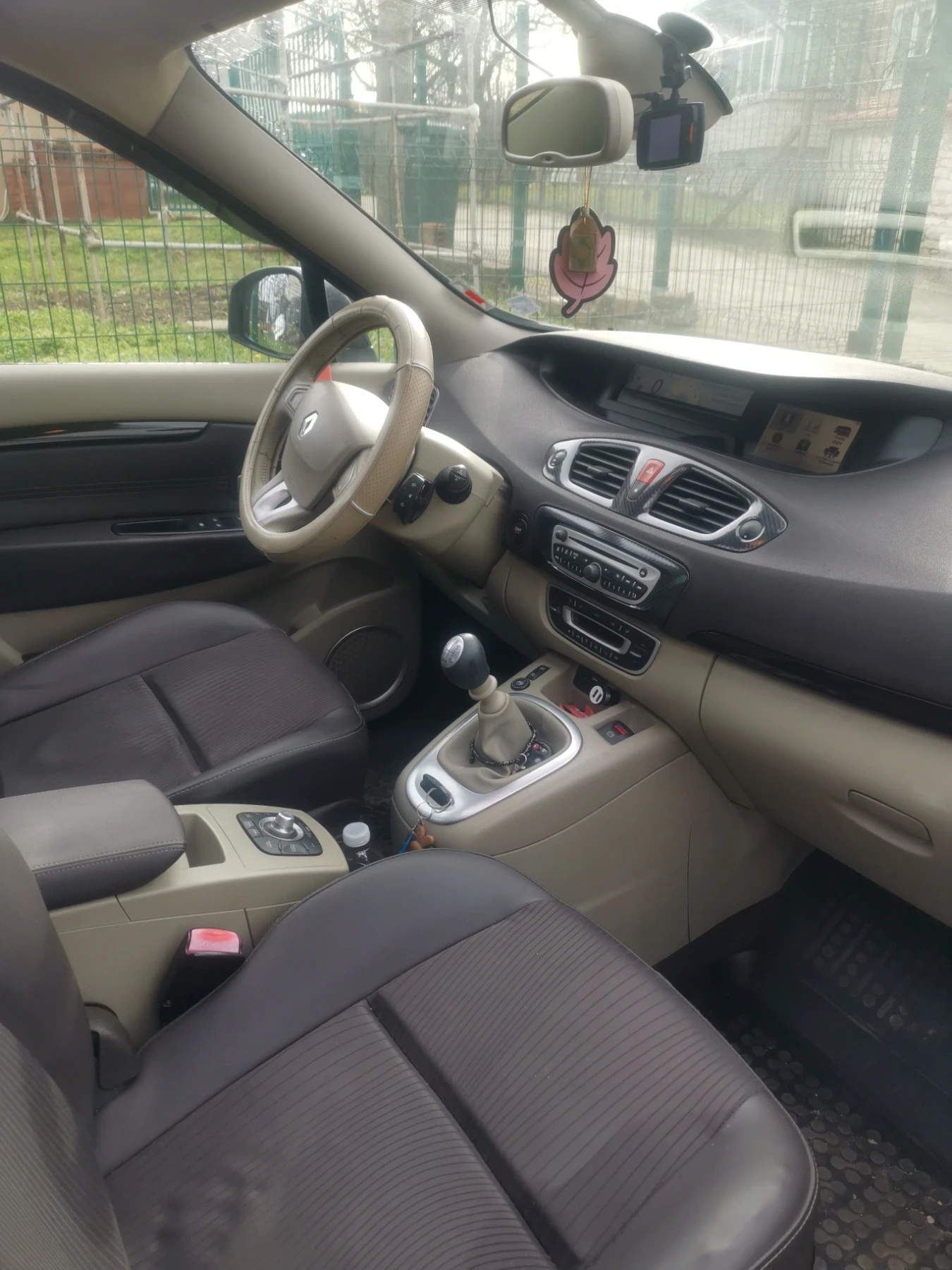 Renault Scenic Grand Scenic 3 1.6 gaz, снимка 5 - Автомобили и джипове - 55561571