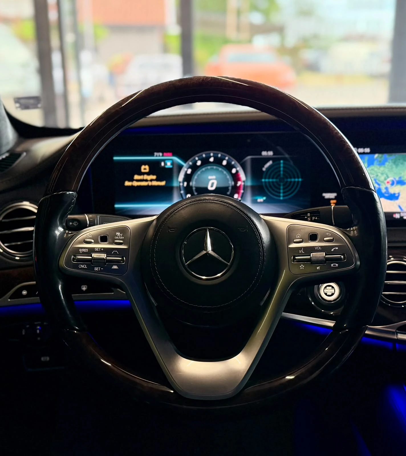 Mercedes-Benz S 560 L* 4M* AMG* HUD* Обдух* TV* Night Vision* ЛИЗИНГ, снимка 10 - Автомобили и джипове - 55586755