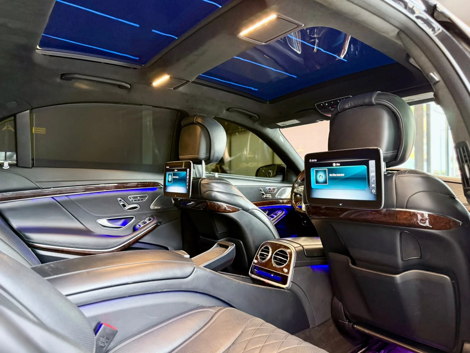 Mercedes-Benz S 560 L* 4M* AMG* HUD* Обдух* TV* Night Vision* ЛИЗИНГ, снимка 16 - Автомобили и джипове - 55586755