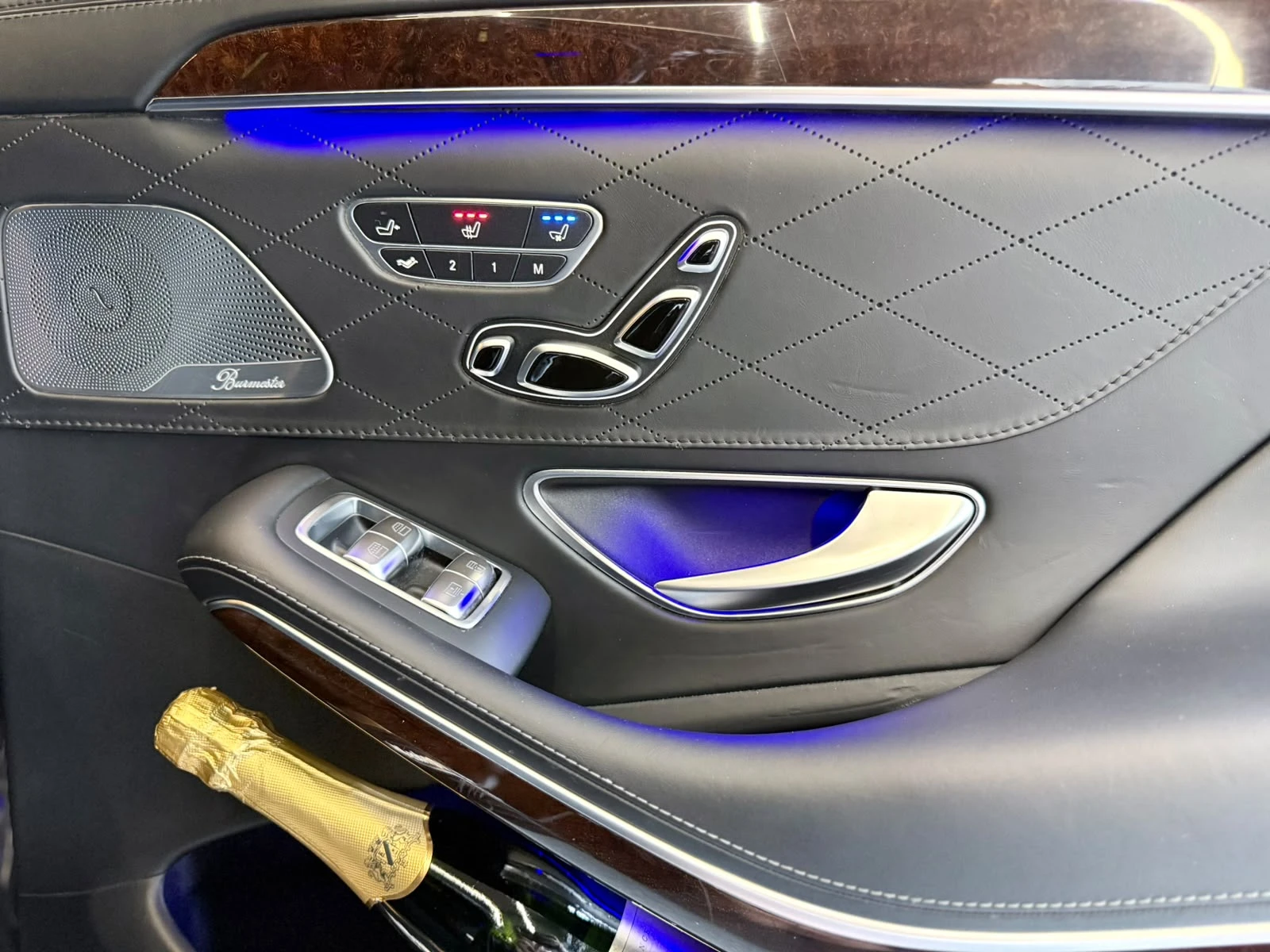 Mercedes-Benz S 560 L* 4M* AMG* HUD* Обдух* TV* Night Vision* ЛИЗИНГ, снимка 14 - Автомобили и джипове - 55586755