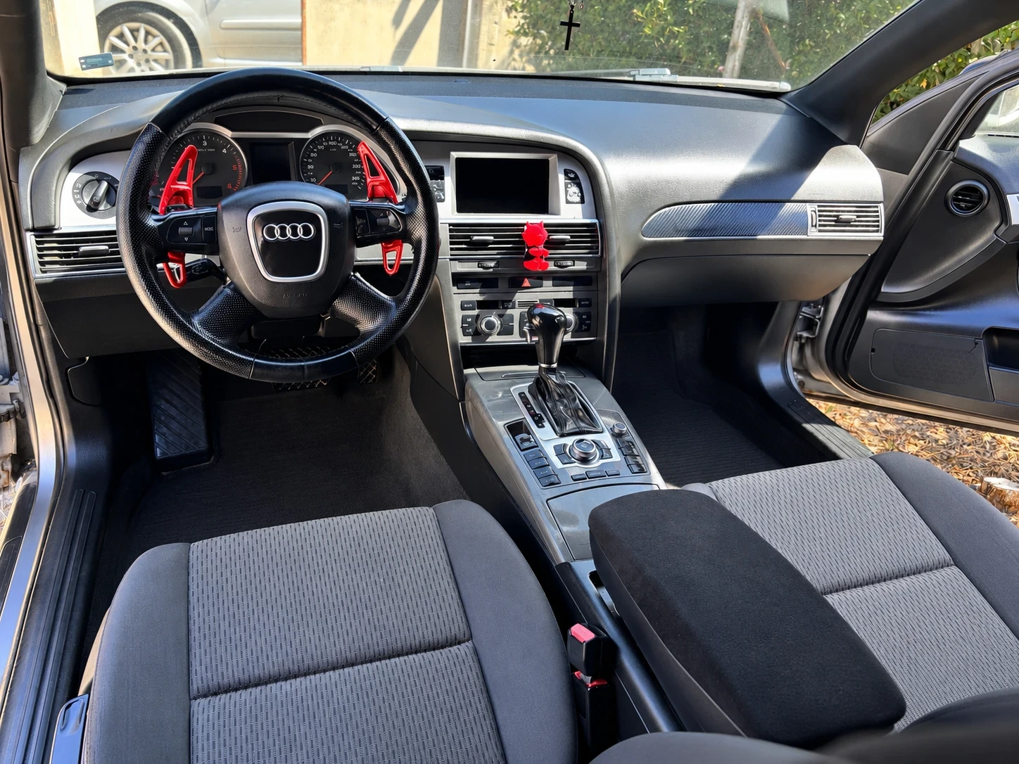Audi A6, снимка 8 - Автомобили и джипове - 55981151